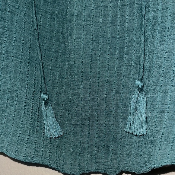 Lovestitch Dunaway V-Neck Puff Sleeve Blouse 2pc - Picture 6 of 11